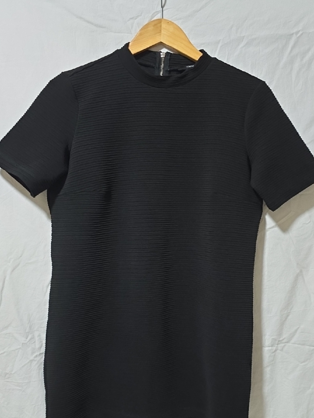 Forever 21 Black Ribbed Short Sleeve Dress 013